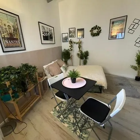 Apartment Le Petit Nid Nantes